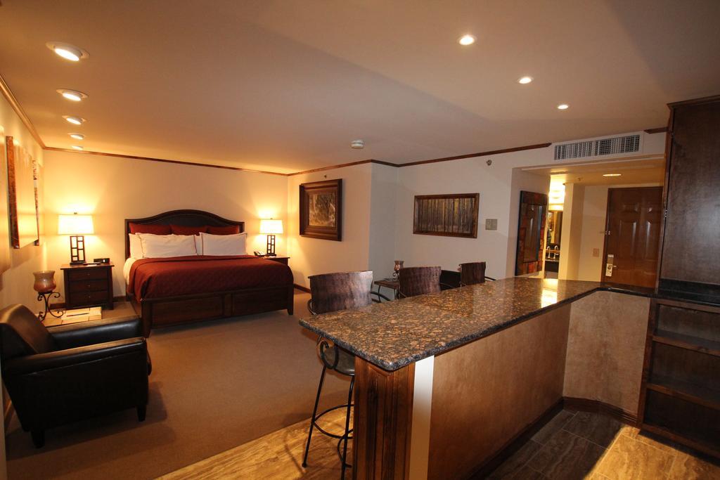 Grand Z Hotel Casino By Red Lion Hotels (Adults Only) Central City Exterior foto